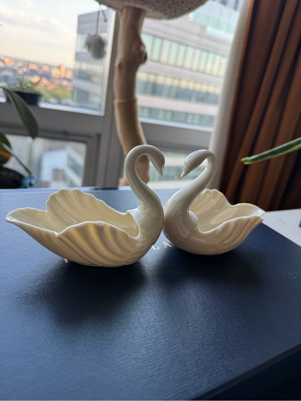 Lenox Swans - Picture 3 of 5